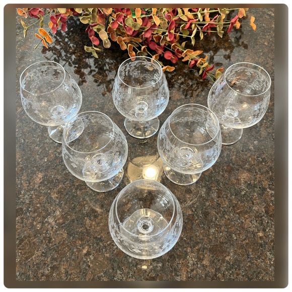 Import Assoc. ‘Cascade’ Set of Six Etched Crystal Brandy/Cognac Snifters - Picture 2 of 9